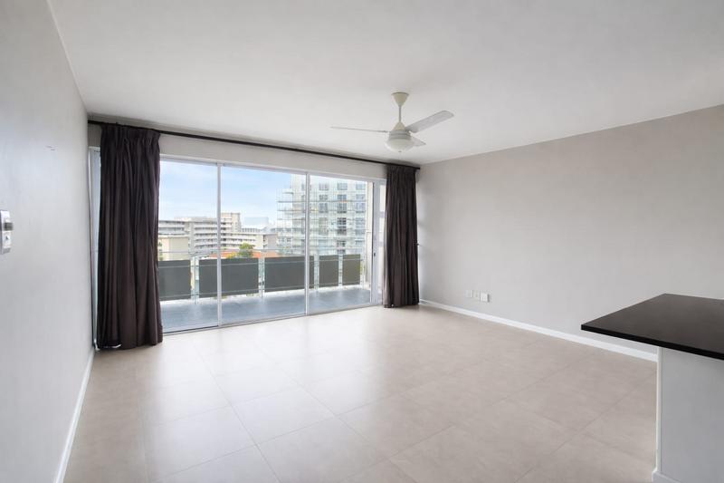 2 Bedroom Property for Sale in Green Point Western Cape